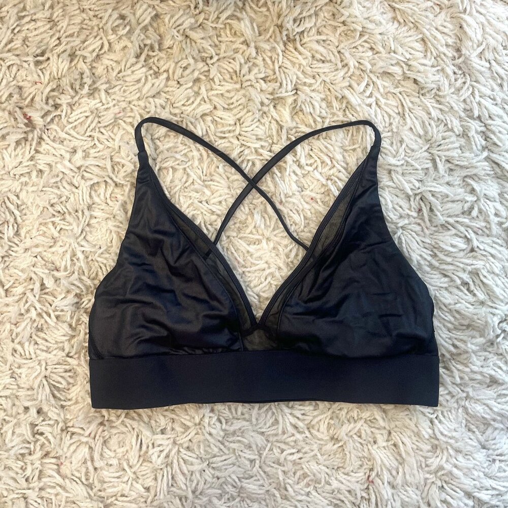 Victorias Secret | Mesh Triangle Bralette Sports Bra | Sz M